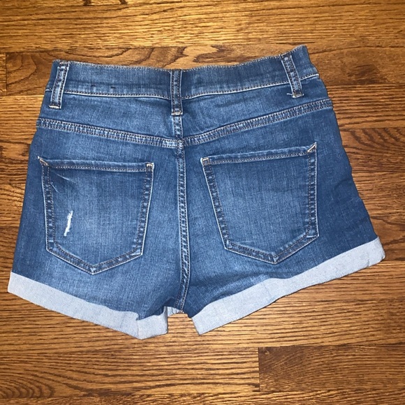 Express Jean shorts - Picture 3 of 3
